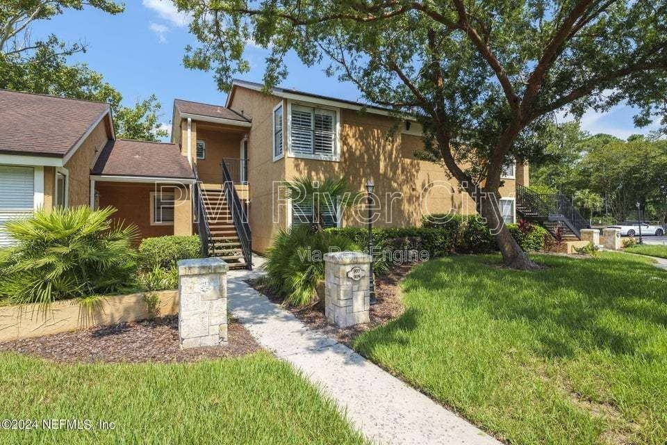 908 Shoreline Cir - Photo 4 of 31