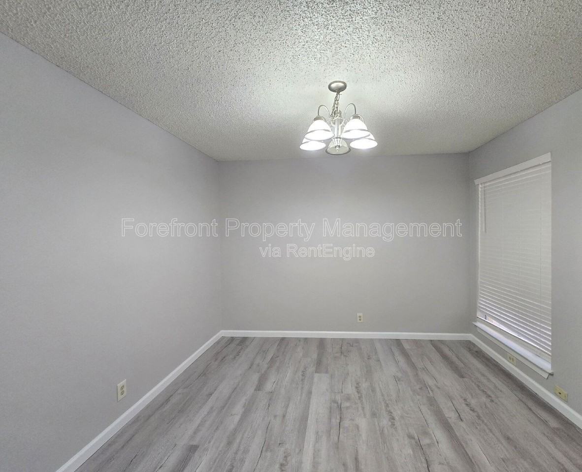 5507 Roanwood - Photo 4 of 26