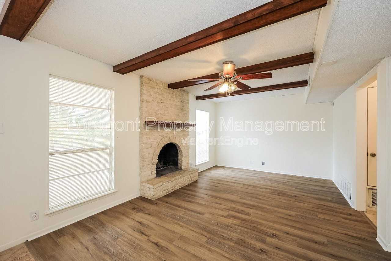 3647 Pinebluff Dr - Photo 4 of 21