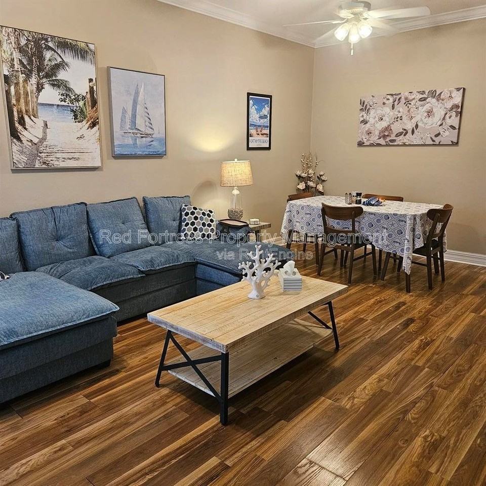 4219 Bellasol Cir #1714 - Photo 5 of 10