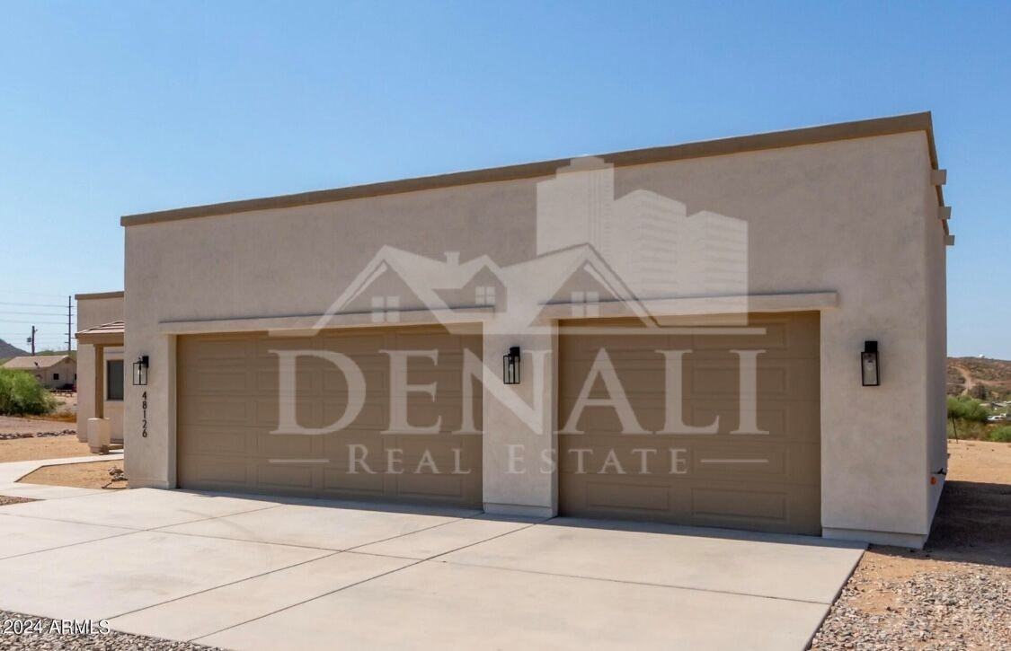 48126 N Coyote Pass Rd - Photo 2 of 21