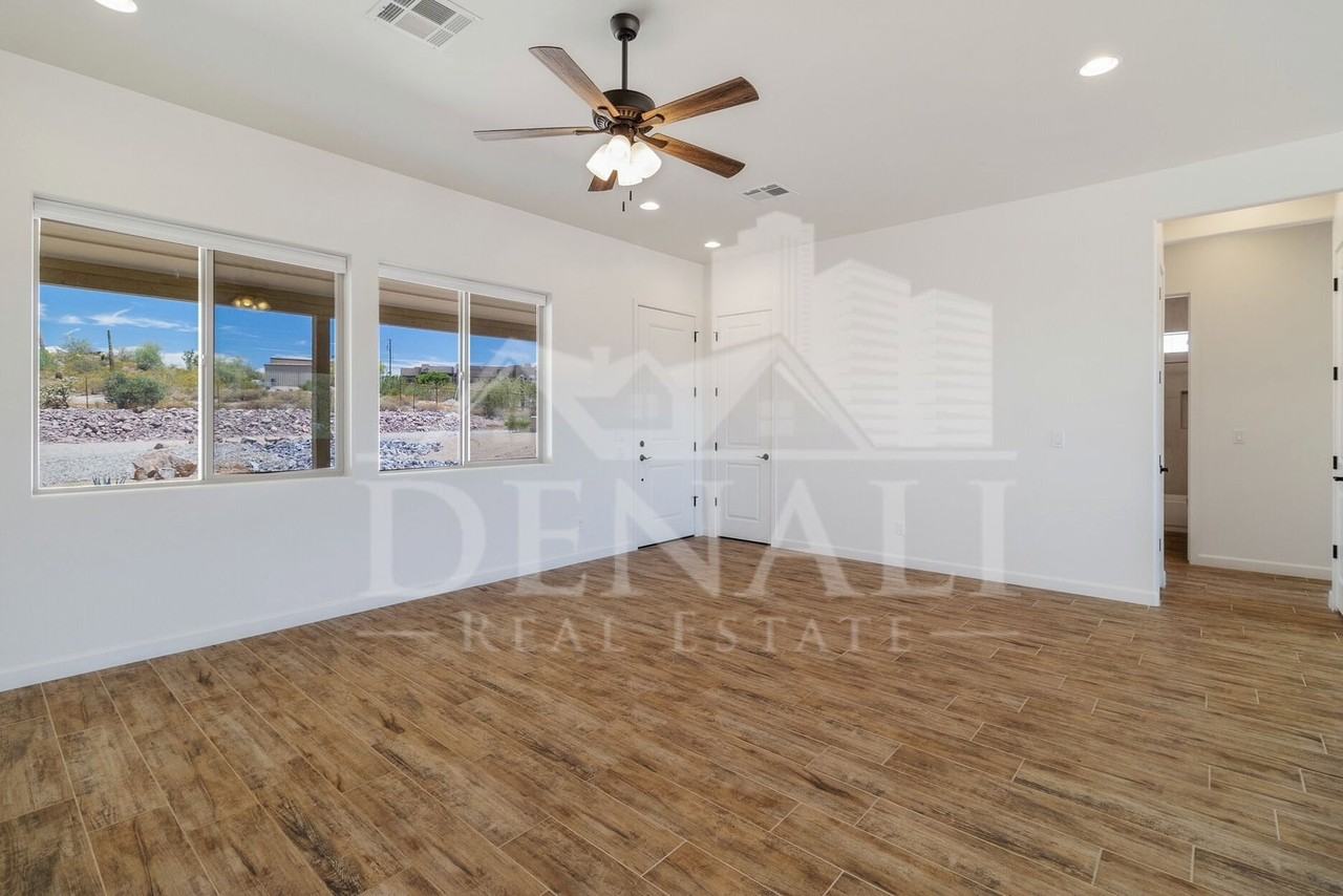 48126 N Coyote Pass Rd - Photo 3 of 21