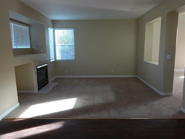 914 Tipperary Dr - Photo 3 of 14