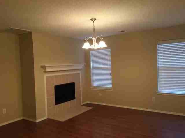 2524 Tan Oak Dr - Photo 2 of 9