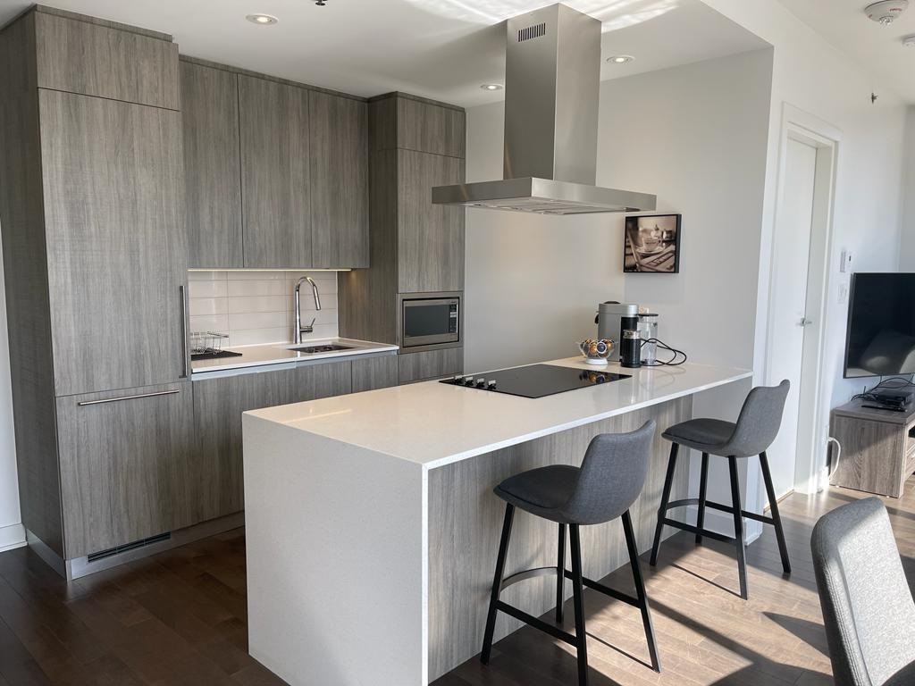 1211 Rue Drummond - Photo 2 of 13