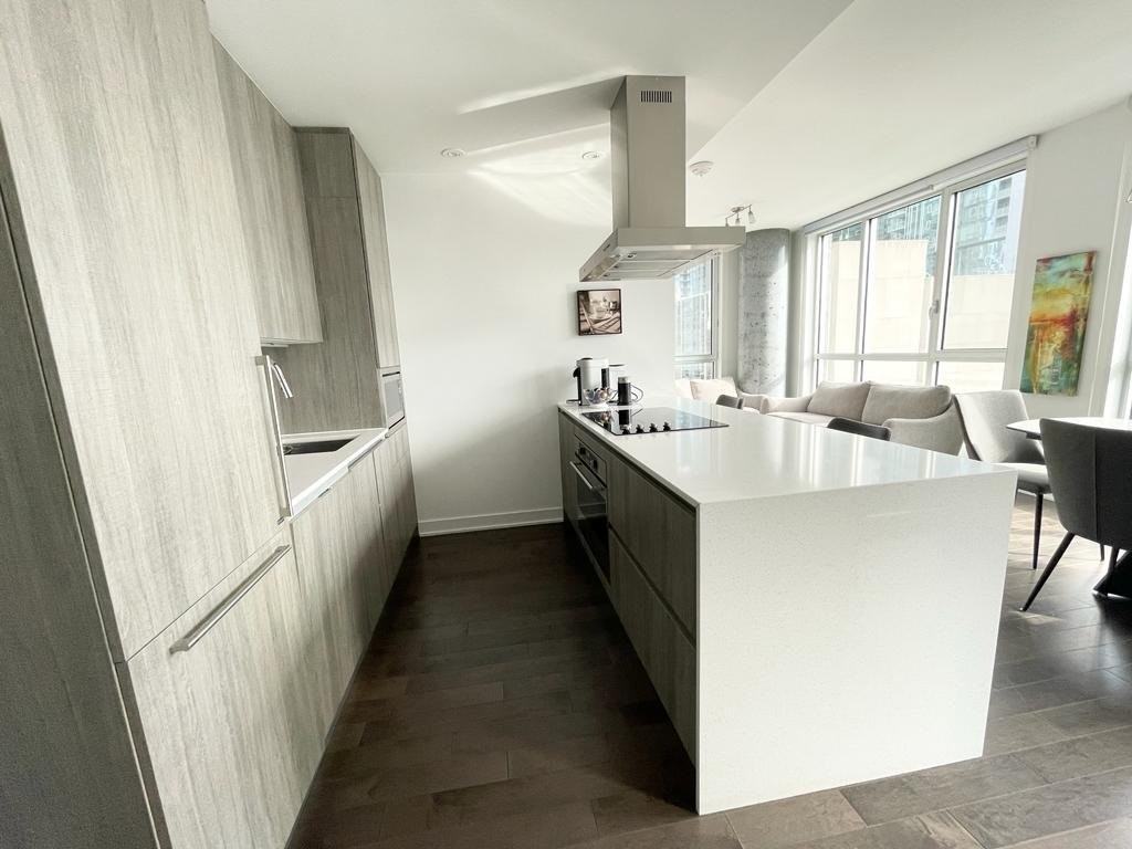 1211 Rue Drummond - Photo 4 of 13