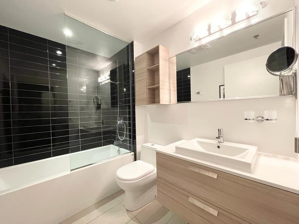 1211 Rue Drummond - Photo 5 of 13