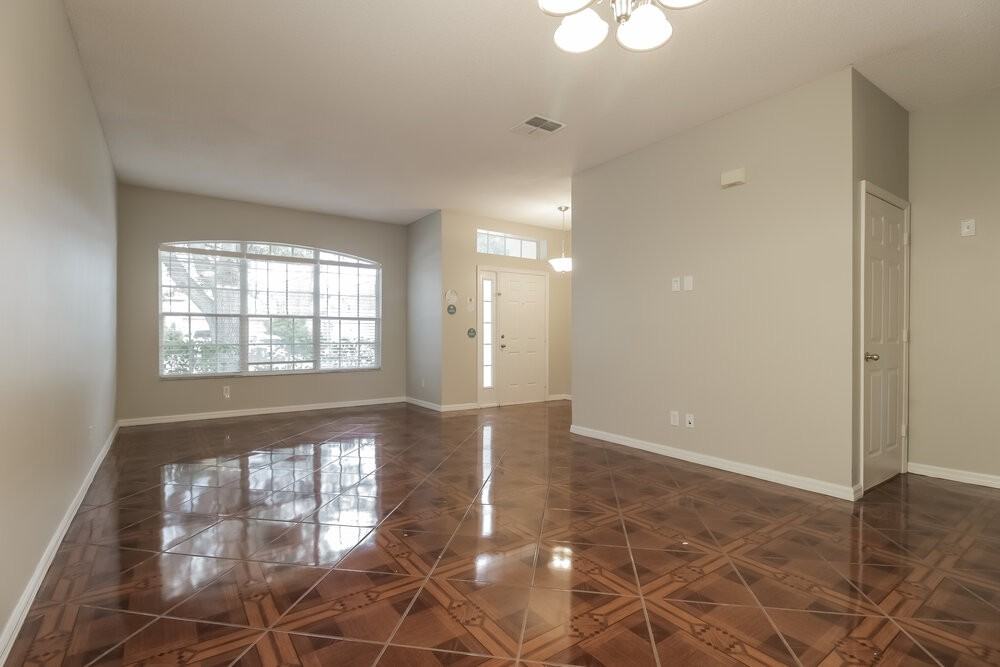 14512 Kristenright Ln - Photo 4 of 16