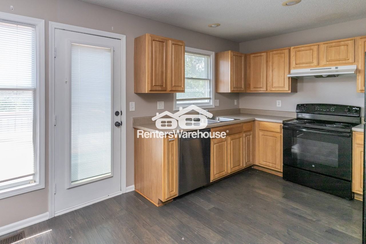13009 Washington Ct - Photo 6 of 30