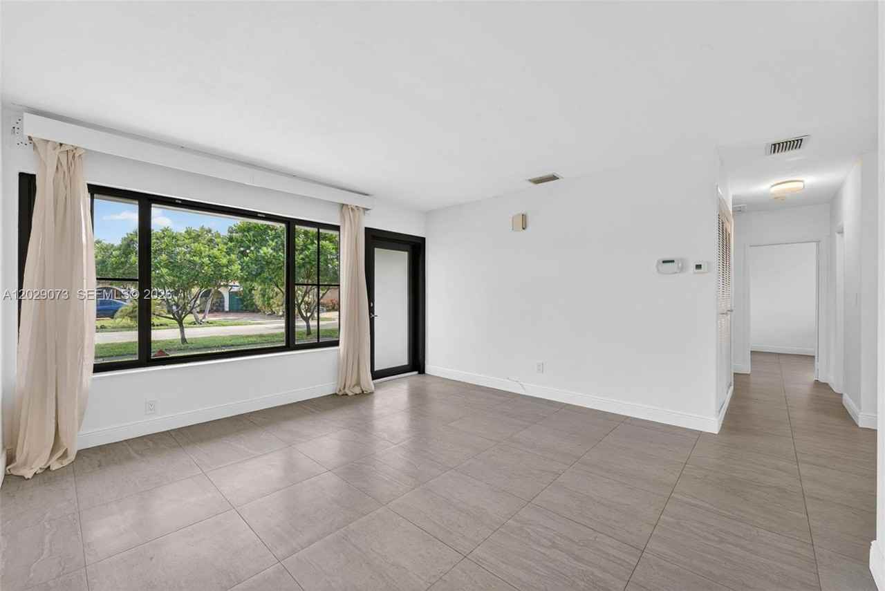 680 W 50th Pl - Photo 7 of 8
