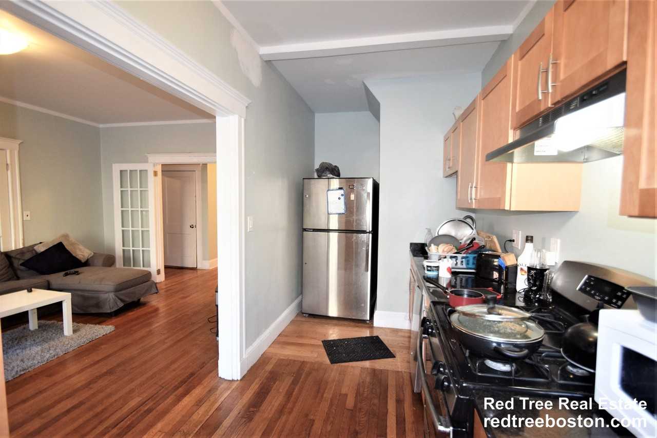 48 Englewood Ave #1 - Photo 6 of 25