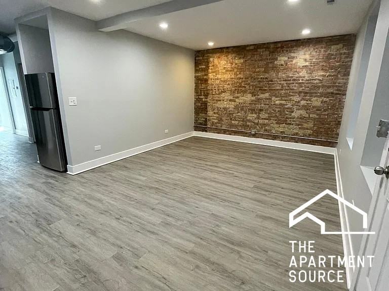1608 W Wallen Ave #1 - Photo 2 of 7