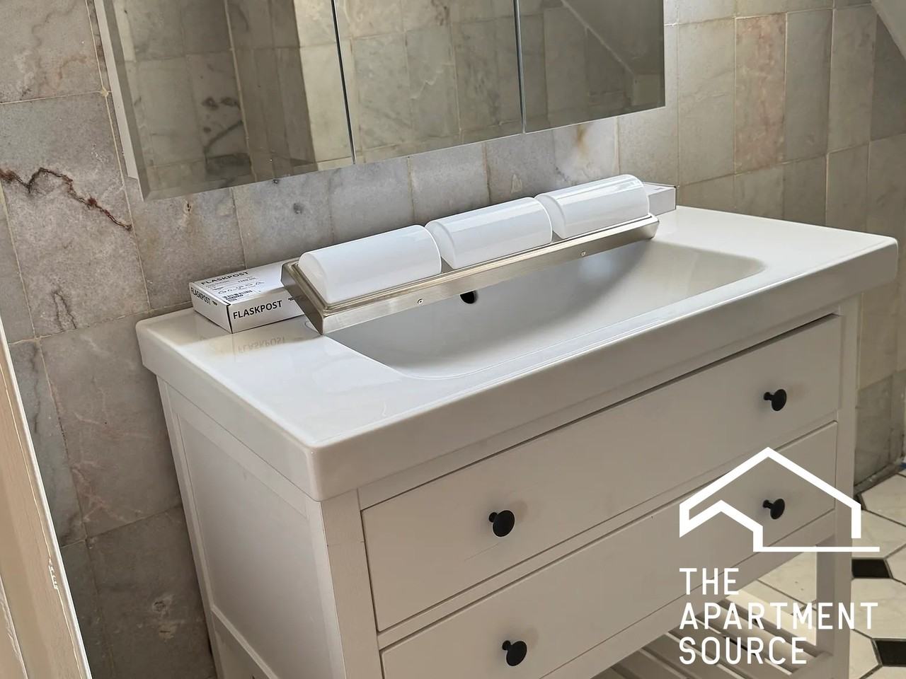 2921 N Spaulding Ave #3 - Photo 5 of 5