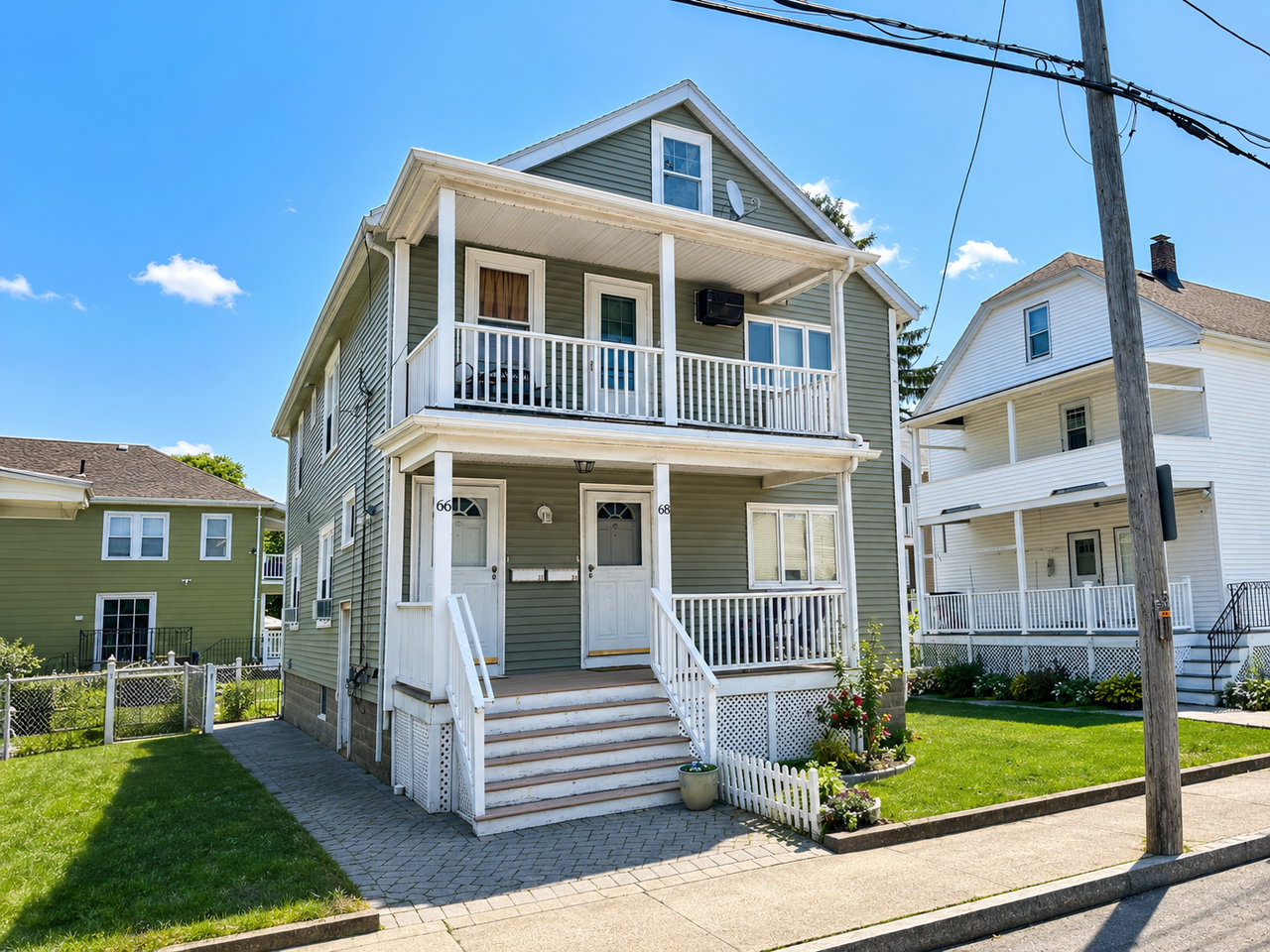 68 Willis Ave #1