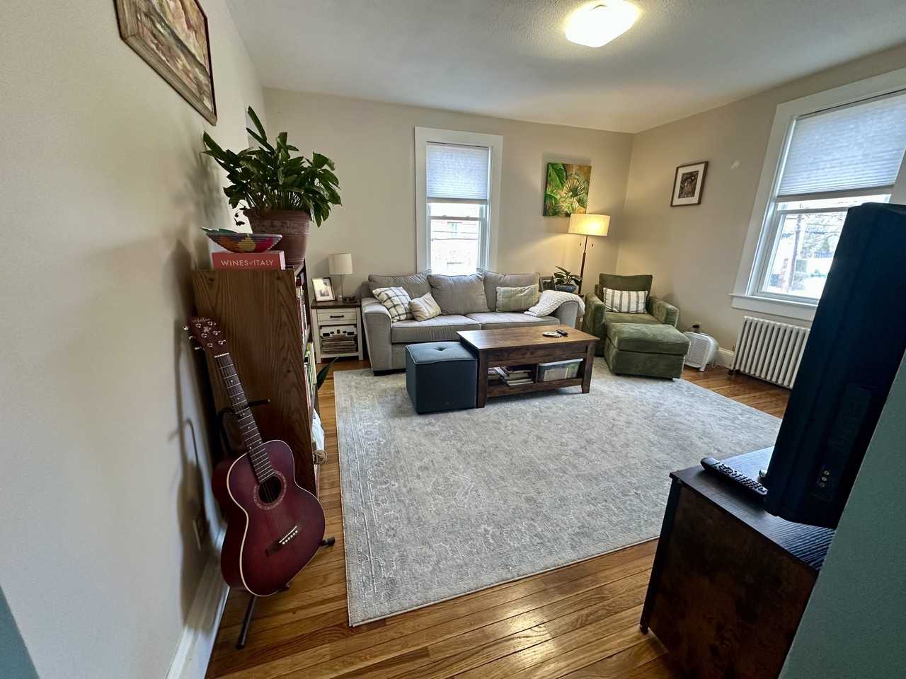 5658 Lexington St #1 - Photo 6 of 11