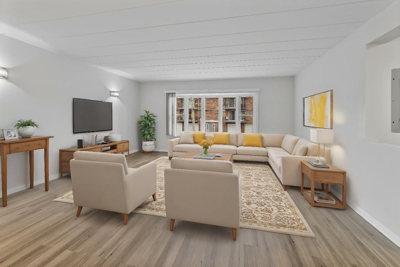 30 S Spring Ave #102 - Photo 2 of 4