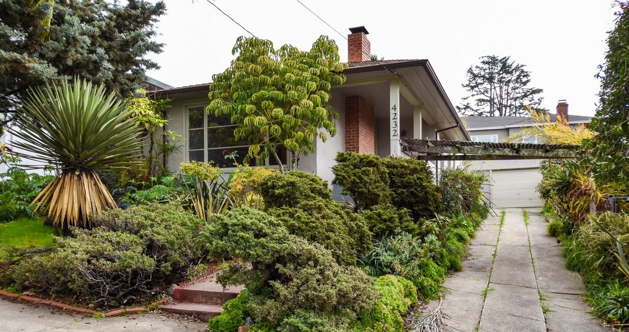 4232 Laguna Ave - Photo 3 of 20
