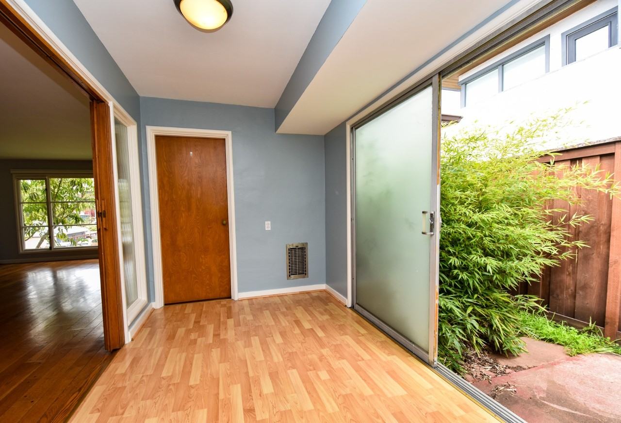 4232 Laguna Ave - Photo 7 of 20