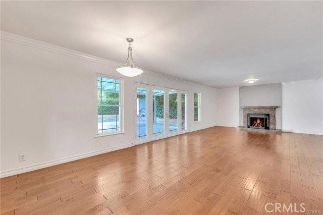 22612 Covello St - Photo 5 of 7