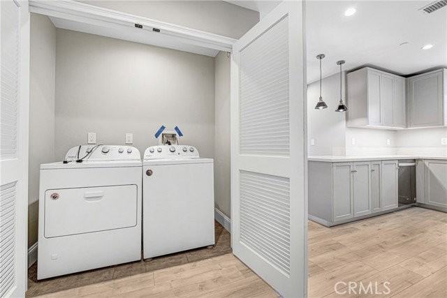 158 S Sierra Madre Blvd #4 - Photo 7 of 8