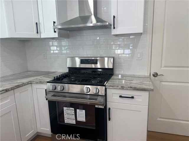 9671 Geyser Ave - Photo 5 of 8