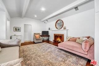 3830 Vineland Ave - Photo 3 of 8