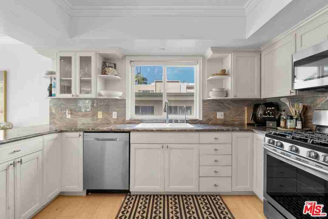 11842 Darlington Ave #201 - Photo 2 of 8