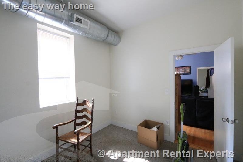 205B Highland Ave #2 - Photo 3 of 12