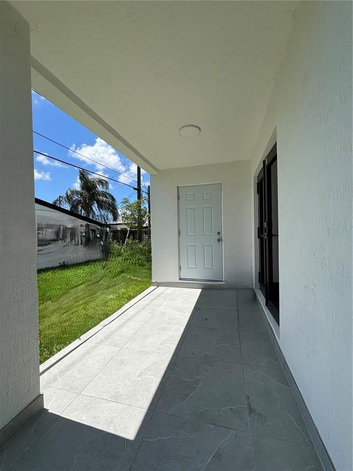 1457 Nw 2nd Ave #1 - Photo 2 of 6