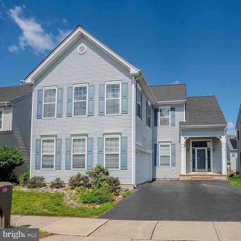 31 Hawthorn Dr - Photo 2 of 45