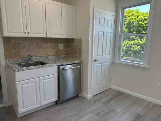 70 Chestnut St 2nd Fl - Photo 5 of 15