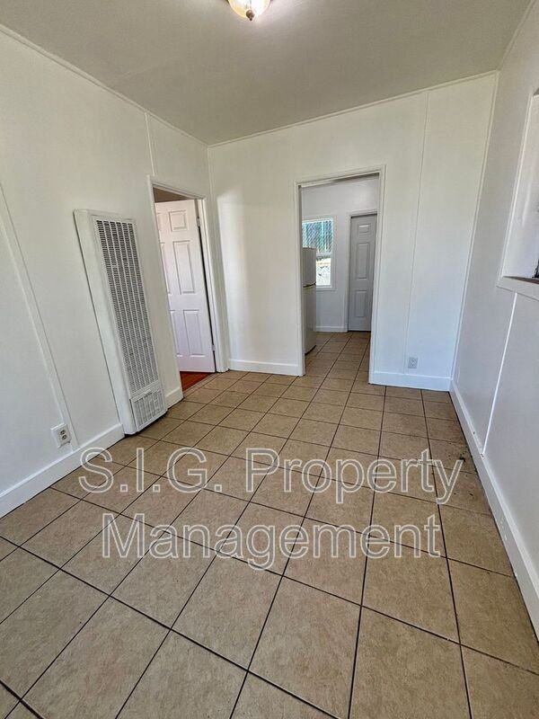 10156 1/4 Helendale Ave - Photo 2 of 11