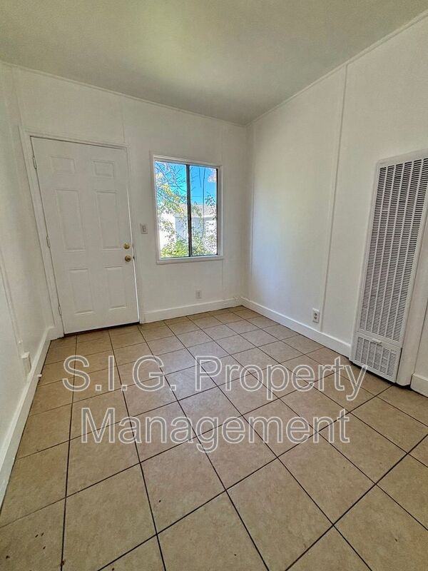 10156 1/4 Helendale Ave - Photo 3 of 11