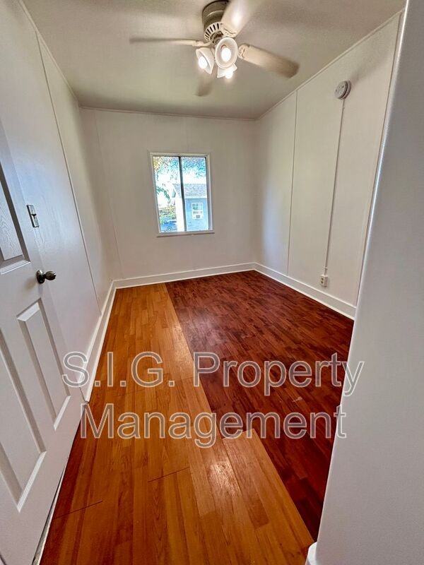 10156 1/4 Helendale Ave - Photo 4 of 11