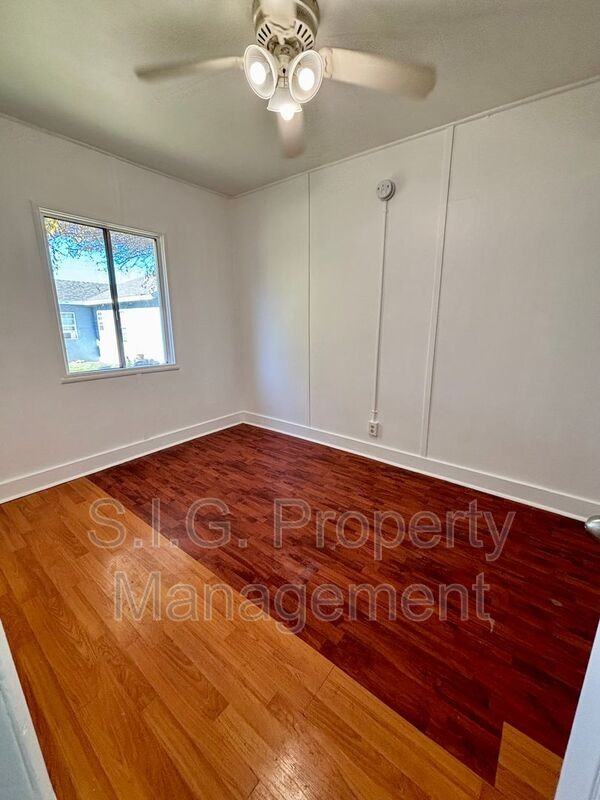 10156 1/4 Helendale Ave - Photo 5 of 11