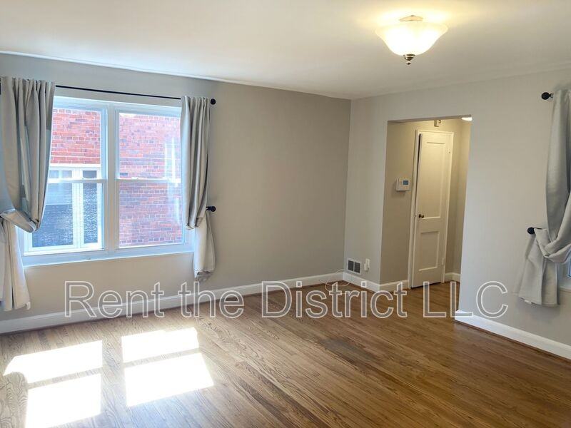4819 8th St Ne - Photo 4 of 23