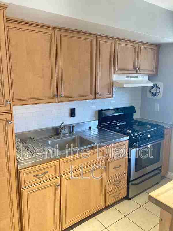 4819 8th St Ne - Photo 7 of 23