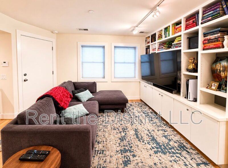 1350 Randolph St Nw #1 - Photo 6 of 15