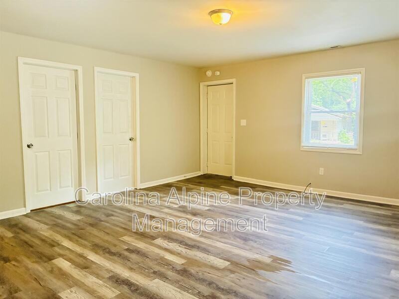 201 Dover St - Photo 6 of 21