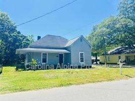 featured image of 119 Broad St