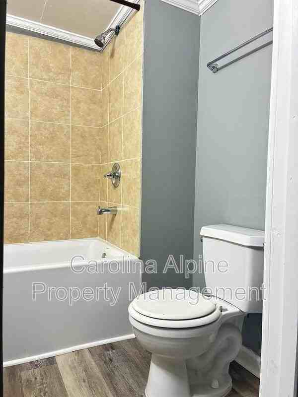 119 Broad St - Photo 3 of 29
