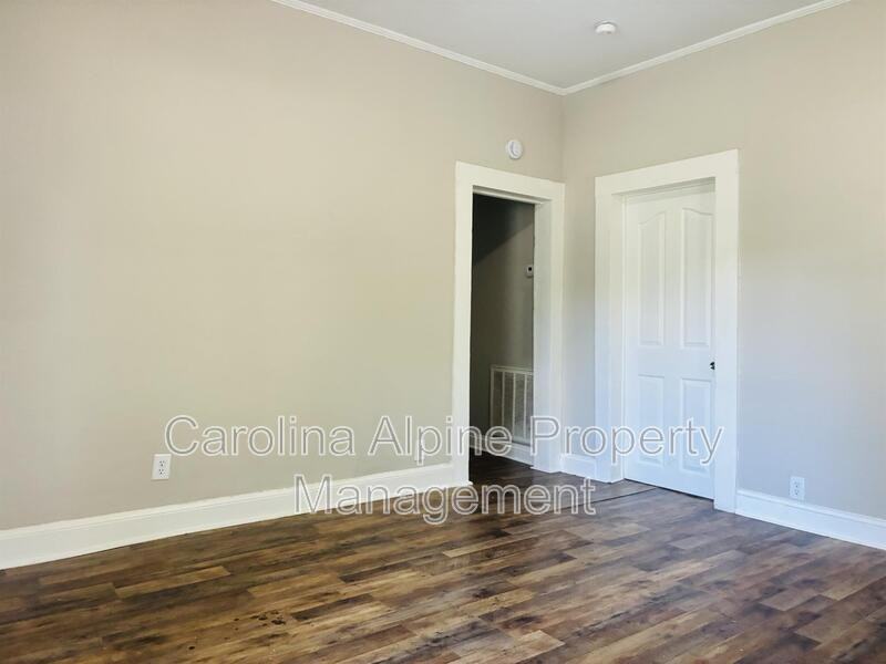 1219 4th St - Photo 3 of 21