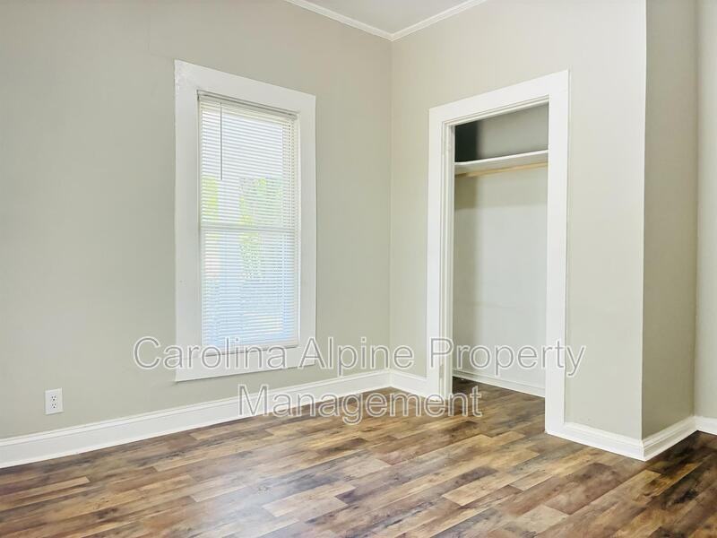 1219 4th St - Photo 5 of 21