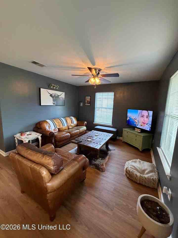 2828 59th Ave - Photo 3 of 14