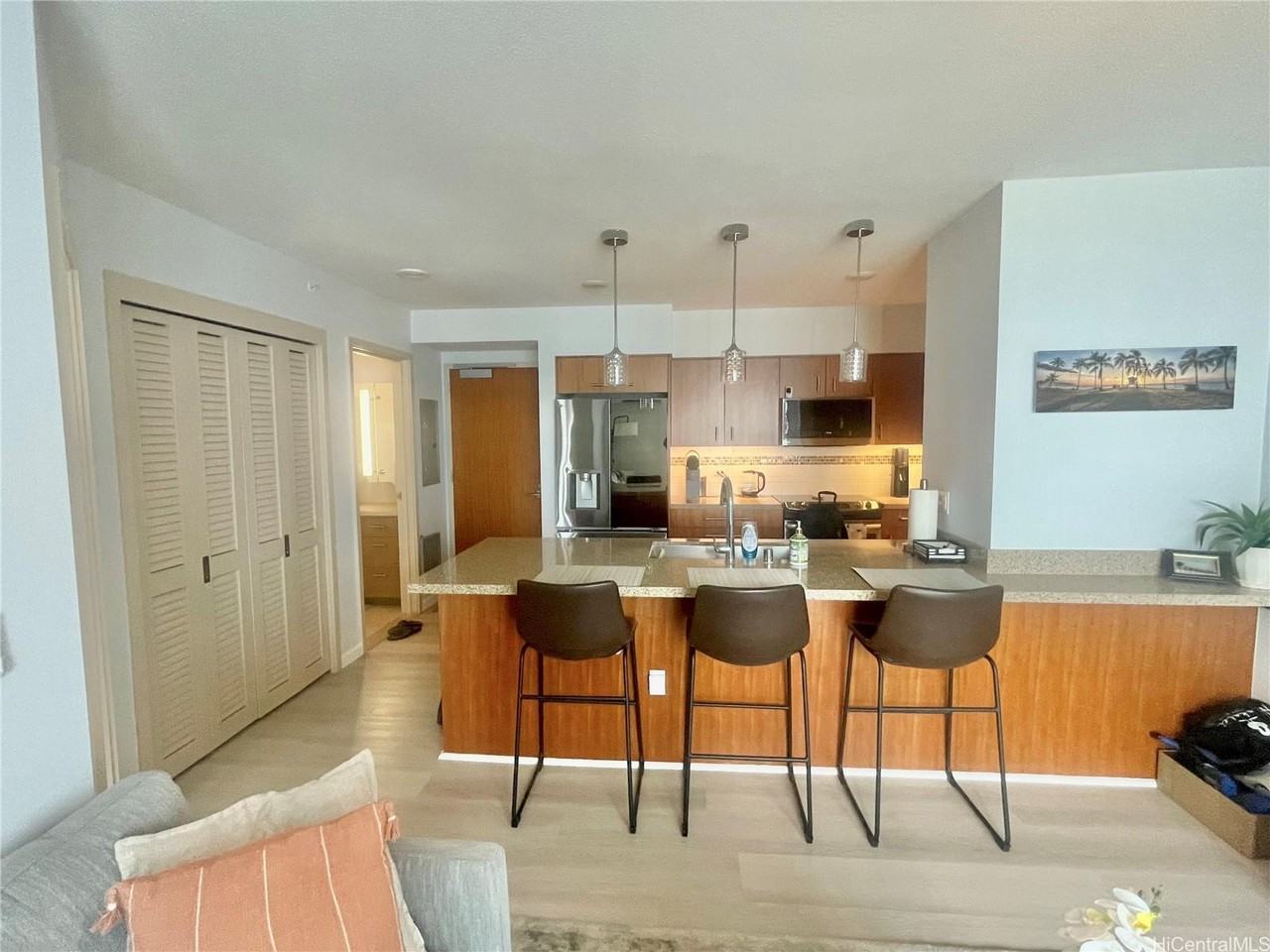 555 South St #3409 - Photo 4 of 25