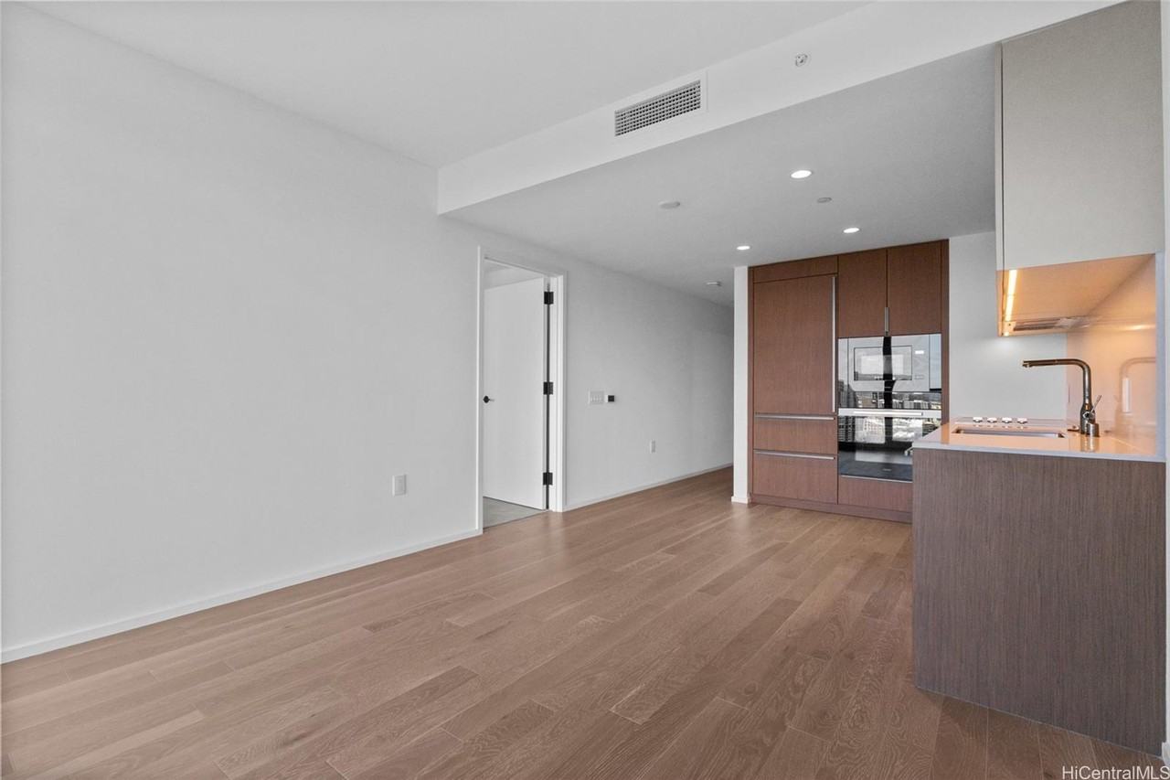 333 Ward Ave #2609 - Photo 3 of 25