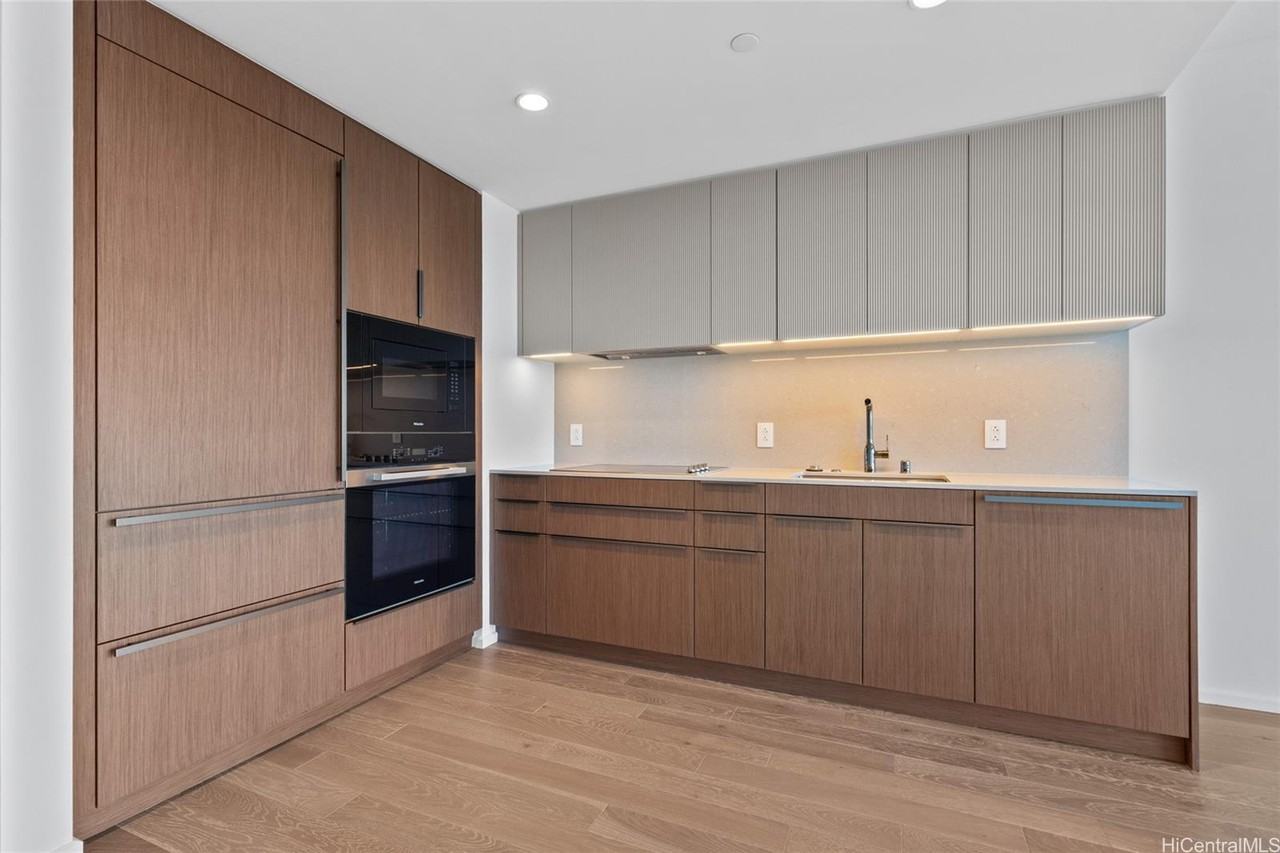 333 Ward Ave #2609 - Photo 6 of 25