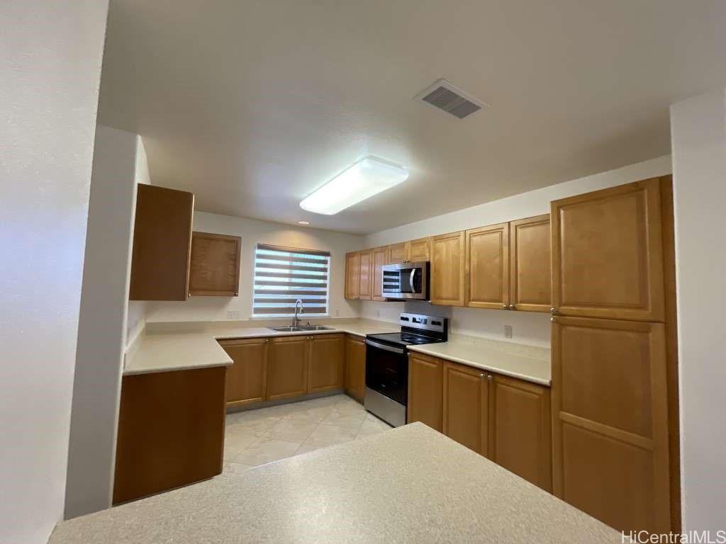 94-1027 Halekapio St - Photo 4 of 13