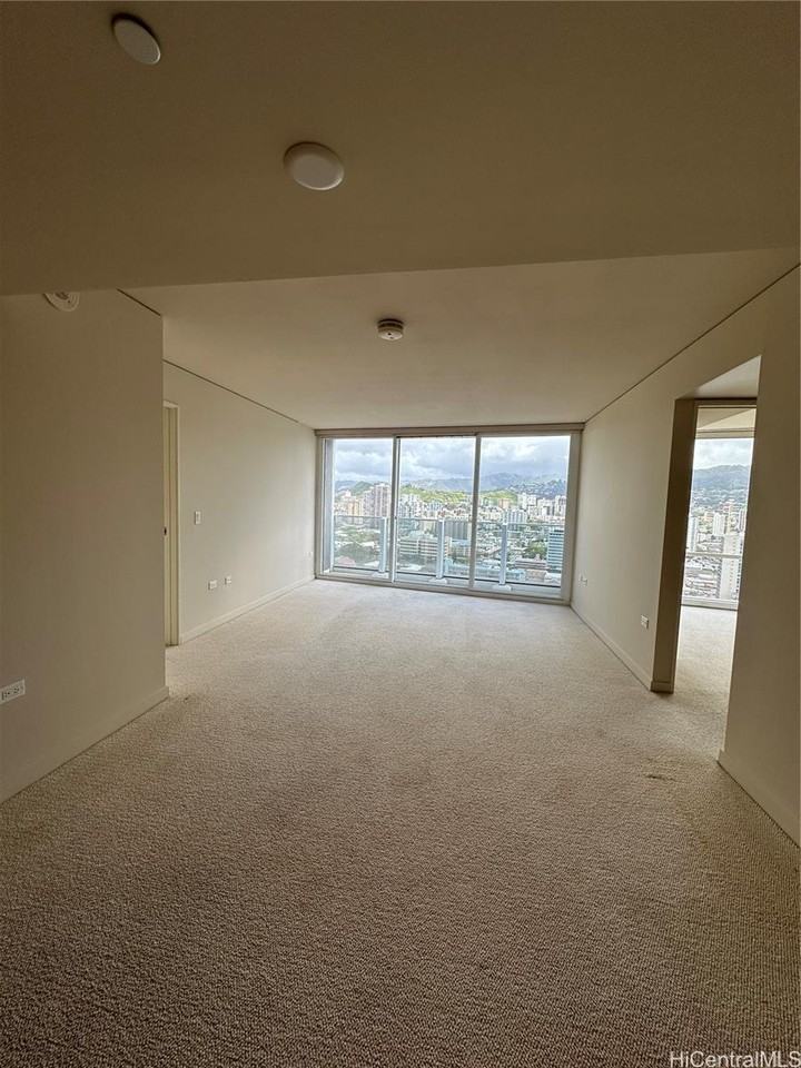 1296 Kapiolani Blvd - Photo 3 of 12