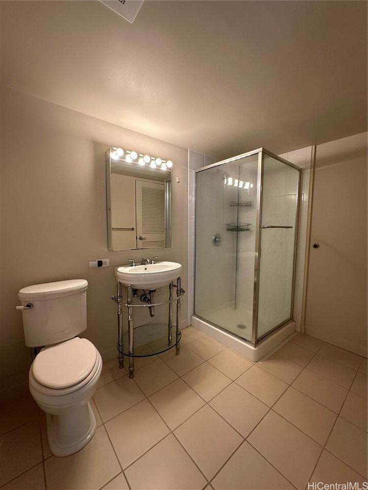 1296 Kapiolani Blvd - Photo 5 of 12